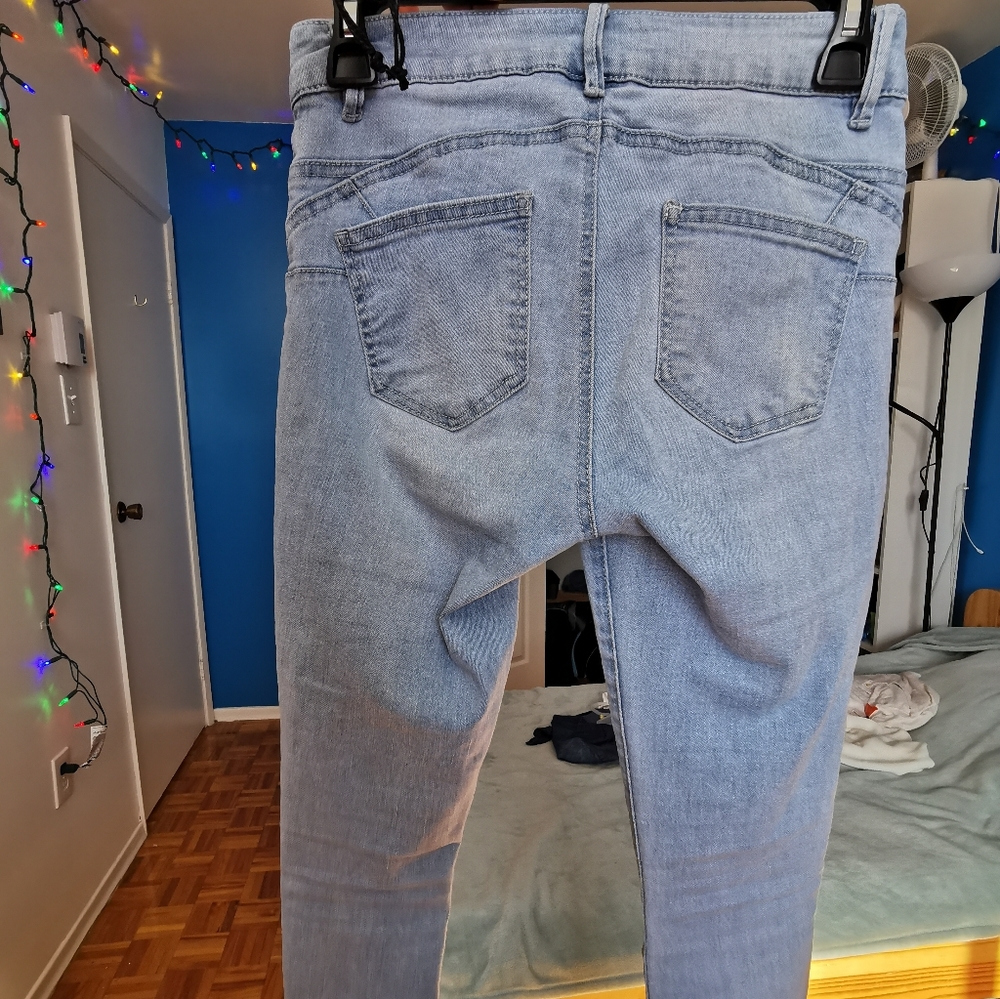 Jeans - Picture 3 of 3